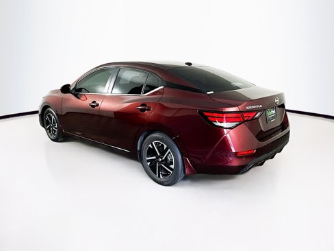 Used 2025 Nissan Sentra SV image 5
