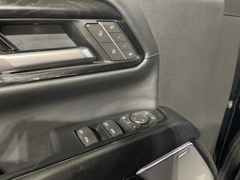 Used 2025 GMC Sierra 2500 AT4X image 10