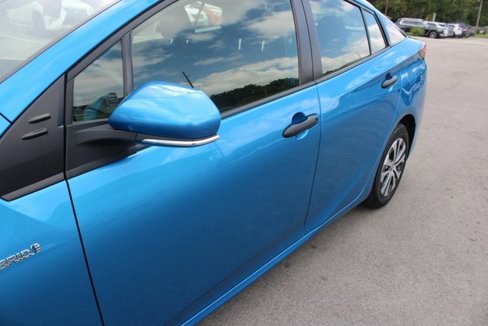 Used 2022 Toyota Prius LE image 50