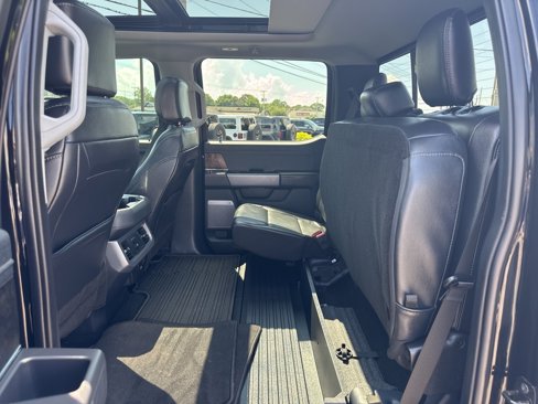 Used 2024 Ford F250 Lariat w/ Lariat Ultimate Package image 30