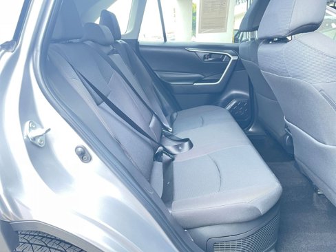 Used 2025 Toyota RAV4 LE image 39