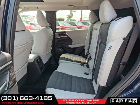 New 2025 Mitsubishi Outlander SE image 10