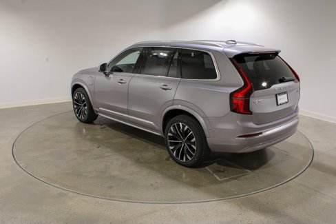 New 2026 Volvo XC90 T8 Plus image 3