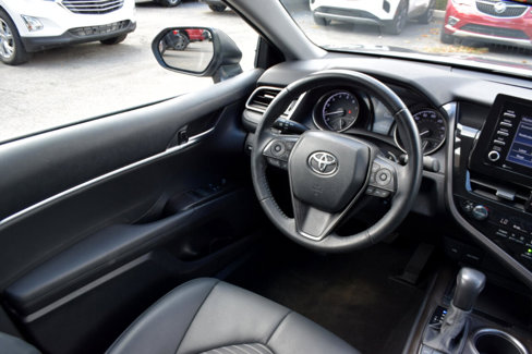 Used 2022 Toyota Camry SE image 11