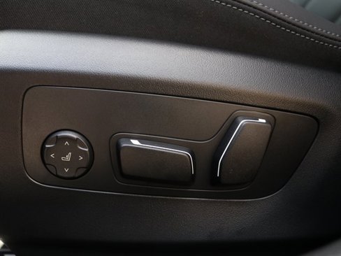 New 2026 BMW 530i xDrive w/ M Sport Package image 9