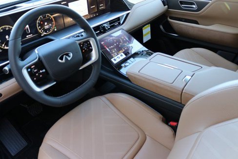 New 2025 INFINITI QX80 Luxe image 14