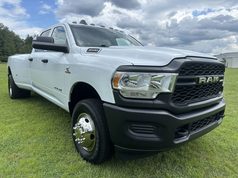 Used 2022 RAM 3500 Tradesman w/ Max Tow Package image 3
