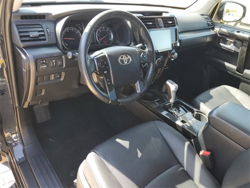 Used 2024 Toyota 4Runner TRD Off-Road Premium image 4