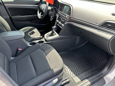 Used 2020 Hyundai Elantra SEL w/ Convenience Package (C2) image 15