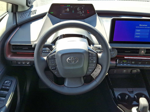 New 2026 Toyota Prius Plug-In Hybrid image 9