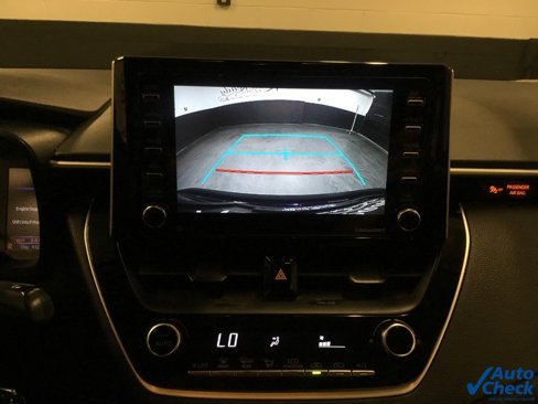 Used 2021 Toyota Corolla LE image 45