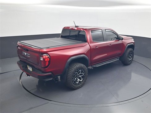 Used 2024 GMC Canyon AT4 w/ AT4 Premium Package image 17