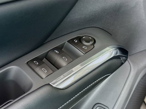 New 2026 Chevrolet Traverse LT image 18