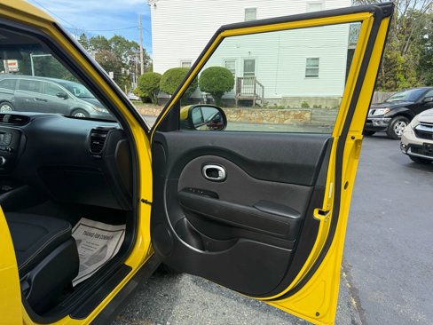 Used 2014 Kia Soul + image 20