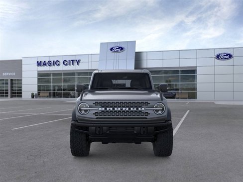New 2025 Ford Bronco Badlands image 6