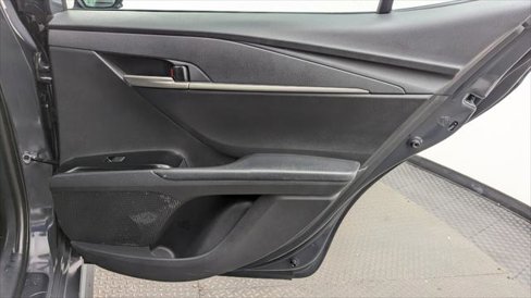 Used 2025 Toyota Camry SE image 21