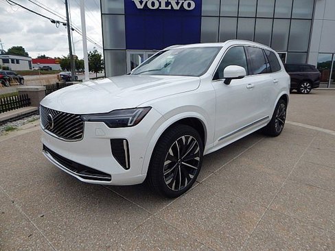 New 2026 Volvo XC90 B6 Plus w/ Protection Package Premier image 3