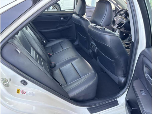 Used 2016 Toyota Camry XLE image 13