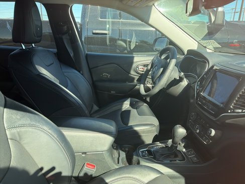 Certified 2022 Jeep Cherokee Limited image 16