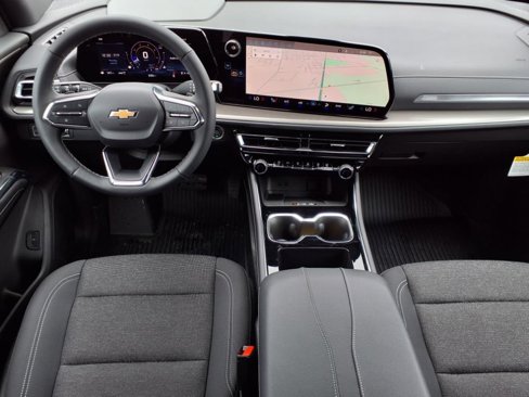 New 2025 Chevrolet Traverse LT w/ Sun and Wheel Package image 12