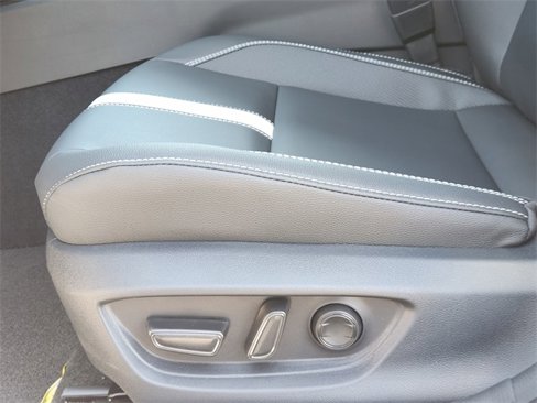 New 2026 Toyota Camry SE image 18