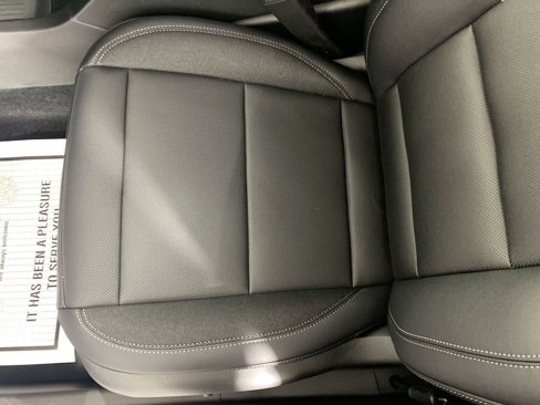 New 2025 Chevrolet Equinox EV LT w/ Convenience Package II image 20
