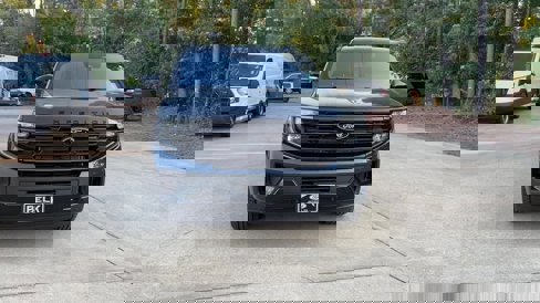 New 2025 Ford Expedition Platinum image 9