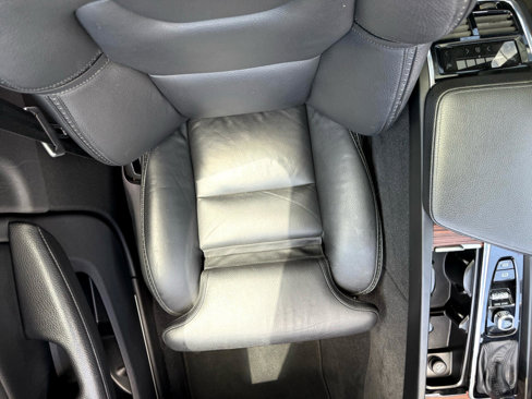 Used 2020 Volvo V60 T5 Cross Country image 35