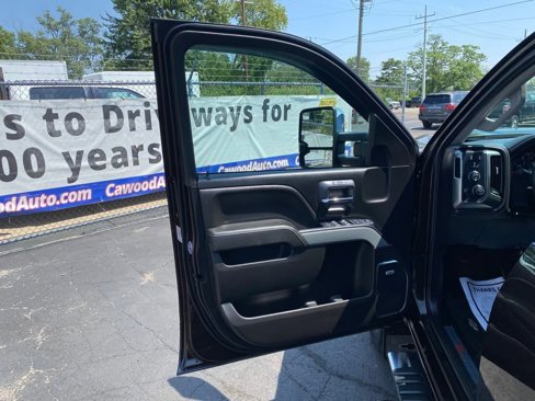 Used 2018 Chevrolet Silverado 3500 LTZ image 7