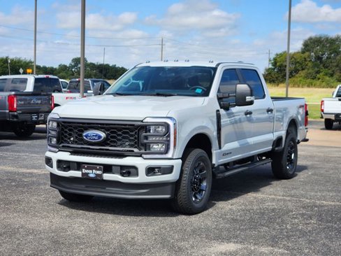 New 2026 Ford F250 XL image 4