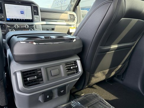 New 2025 Ford F150 Lariat w/ Equipment Group 501A Mid image 22