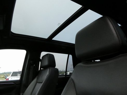 Used 2022 Chevrolet Tahoe LT w/ LT Signature Plus Package image 32