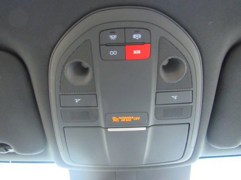 Used 2025 Genesis G70 2.5T image 56