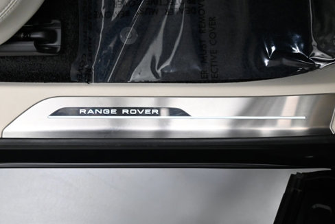 Used 2023 Land Rover Range Rover SE image 61