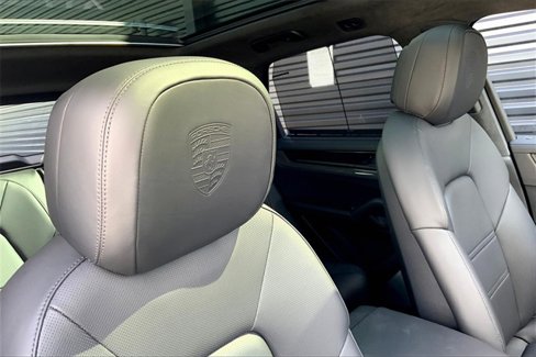 New 2026 Porsche Cayenne GTS image 8