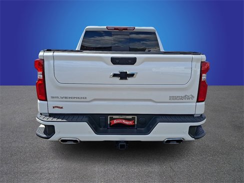 Used 2024 Chevrolet Silverado 1500 High Country w/ Technology Package image 6