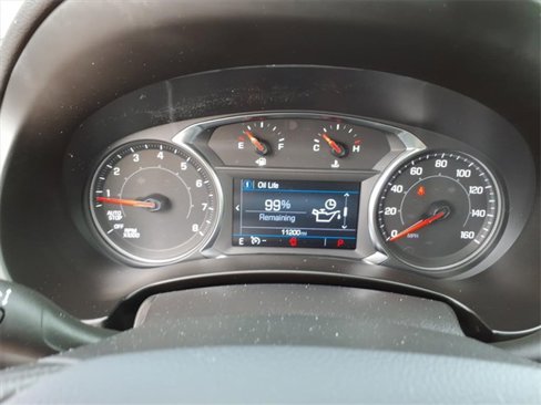 Used 2024 GMC Terrain SLE w/ Driver Convenience Package image 16