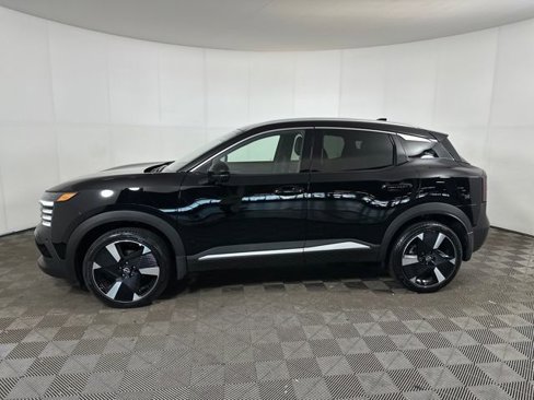 Certified 2025 Nissan Kicks SR image 6