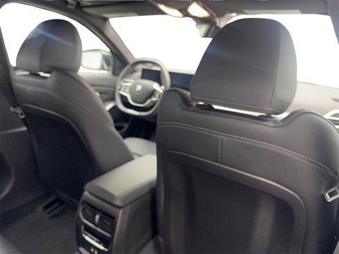Used 2025 BMW 330i Sedan image 41