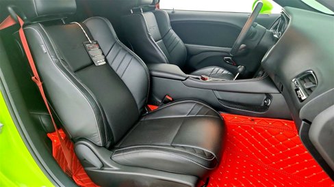 Used 2015 Dodge Challenger SRT Hellcat image 38