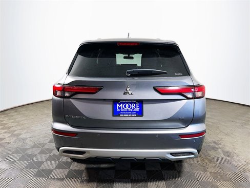 Used 2024 Mitsubishi Outlander SE image 7