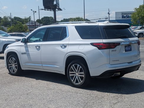 Used 2023 Chevrolet Traverse High Country image 6