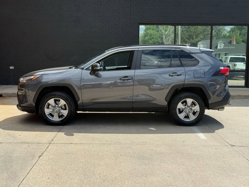 Used 2025 Toyota RAV4 XLE image 17