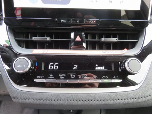 New 2025 Toyota Corolla SE image 27