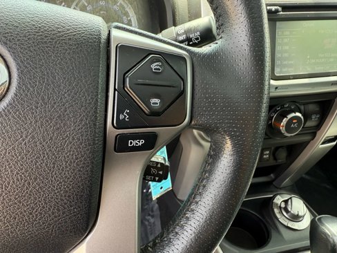 Used 2018 Toyota 4Runner SR5 Premium image 23