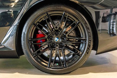 Used 2025 BMW M5 w/ Carbon Package image 30