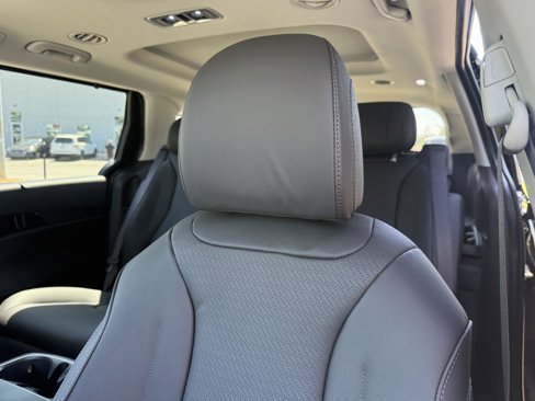 New 2026 Kia Carnival SX Prestige image 31