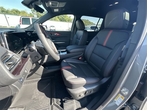 New 2026 Chevrolet Traverse RS w/ LPO, Floor Liner Package image 18