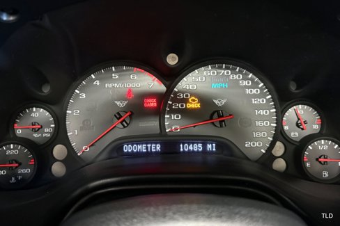 Used 2002 Chevrolet Corvette Convertible w/ Preferred Equipment Group2 image 73