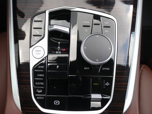 New 2026 BMW X5 xDrive50e image 19